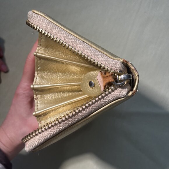 Tory Burch Robinson Metallic Zip-Around Wallet in Pale Gold - Picture 8 of 13